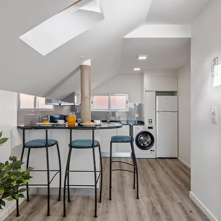 Brito's - Monthly & Digital Nomads Гостевой дом Фуншал