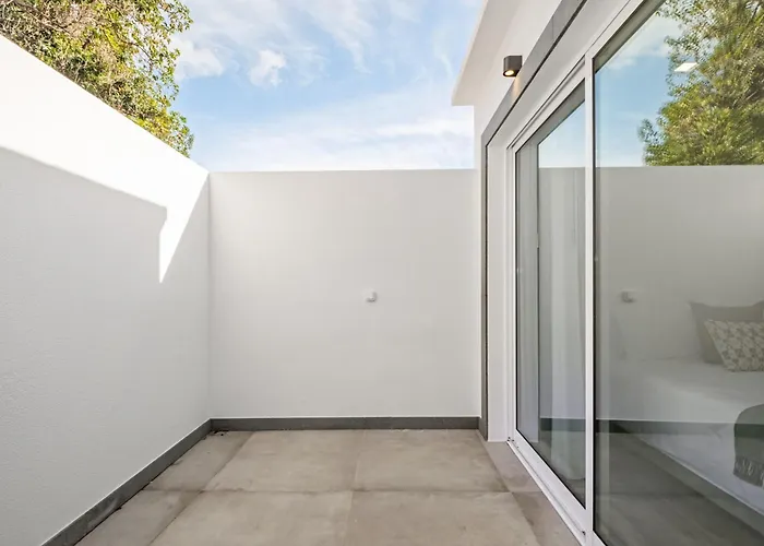 Brito's - Monthly & Digital Nomads Фуншал