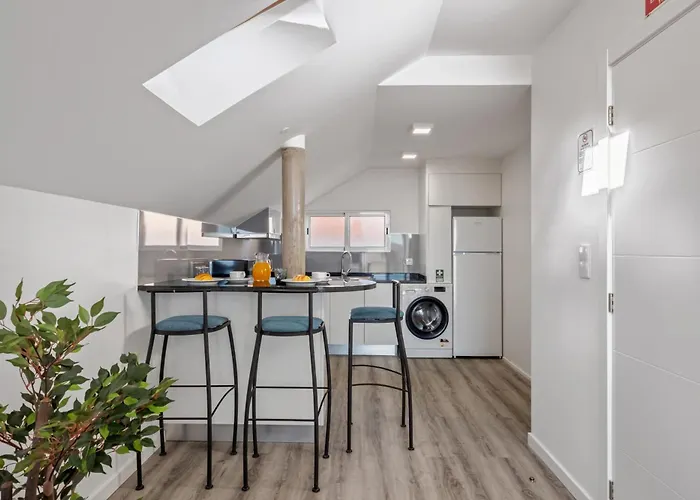 Brito's - Monthly & Digital Nomads Гостевой дом Фуншал