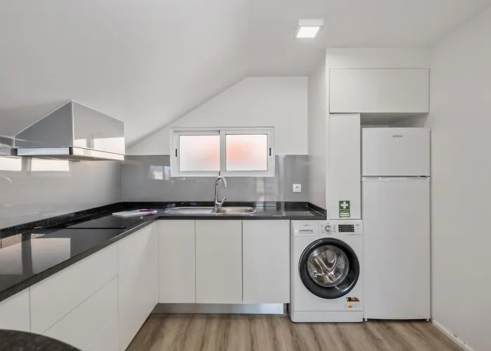 Гостевой дом Brito's - Monthly & Digital Nomads Фуншал