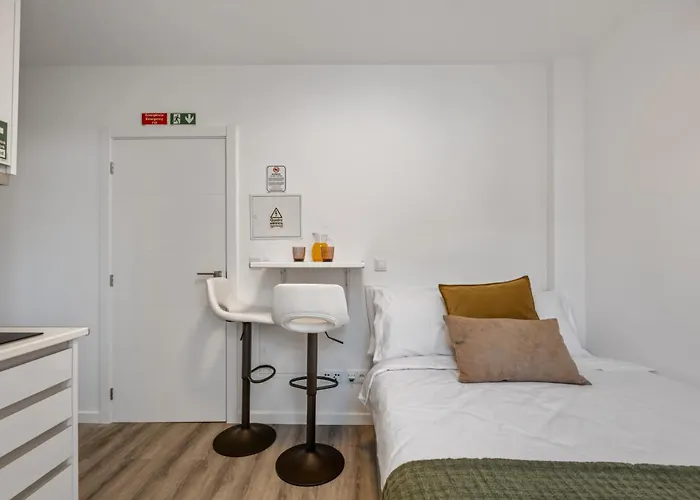 Brito's - Monthly & Digital Nomads Гостевой дом Фуншал