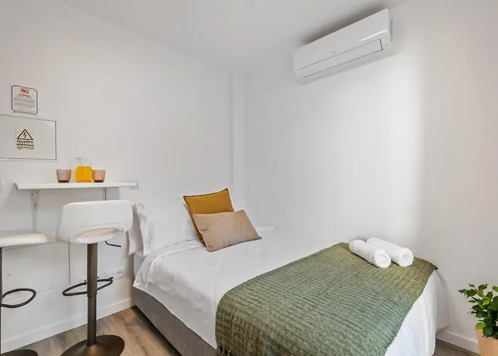 Brito's - Monthly & Digital Nomads Фуншал