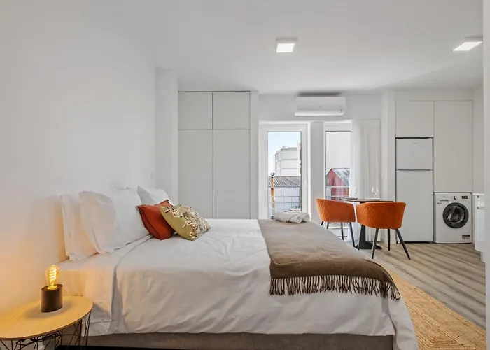 Brito's - Monthly & Digital Nomads Гостевой дом Фуншал