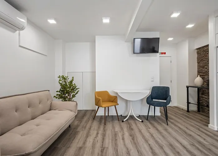 Brito's - Monthly & Digital Nomads Гостевой дом