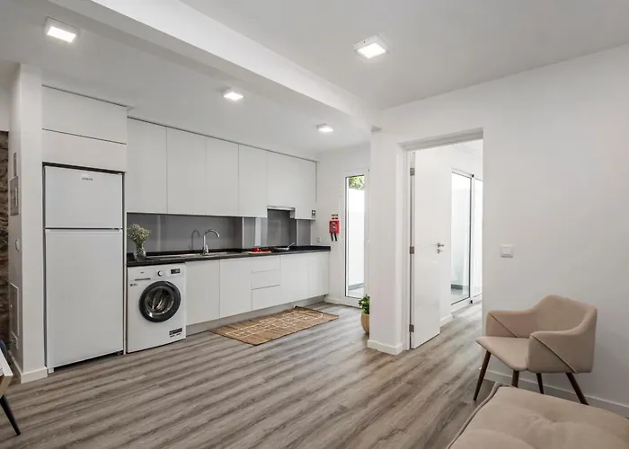 Brito's - Monthly & Digital Nomads Фуншал