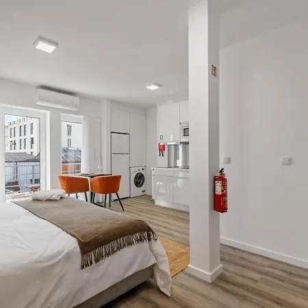 Brito's - Monthly & Digital Nomads Guest house 3*
